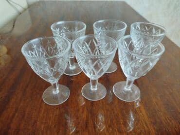 Азык-түлүктөр: Тарелки 6шт по100/1шт новые рюмки 6 и 8 шт по 50/1шт бу тарелки новые — 10