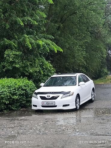 тюнинг салона: Автомобиль – седан, салон серо‑бежевый, тканевая обивка. Особенности — 7