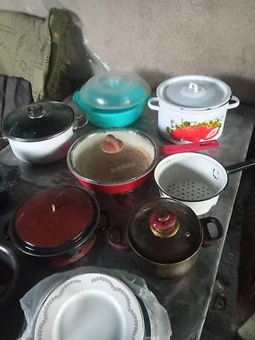 Инструменттер: Продаю посуду,кастрюли,тарелки,сковорода,ножи,вилки и ложки. б/у — 1