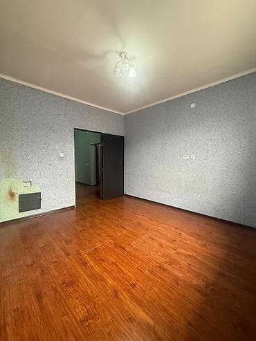 за сколько можно продать дом: Продаётся дом в районе Ак-Ордо 3 Участок: 4 сотки. Дом: 5 комнат — — 6