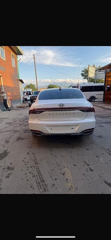 авто выхлоп: Hyundai Grandeur: 2020 г., 3 л, Автомат, Газ, Седан — 5