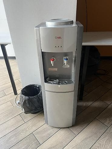 холодный пластик: Кулер для воды — 1