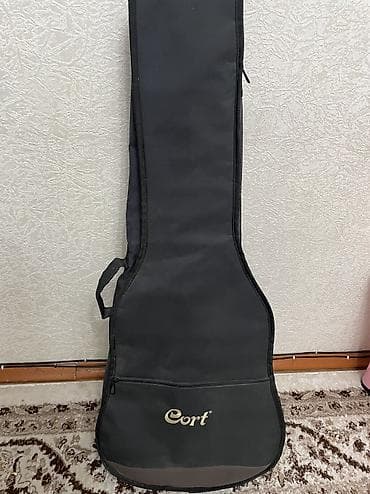 Чехол для гитары Cort Материал: плотная водоотталкивающая ткань