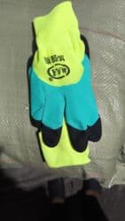 рабочие перчатки оптом в бишкеке: Строительные перчатки - садовые перчатки цена 1шт 35с оптом 25с — 4