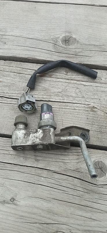 Датчик кондиционера от тойота витц
4 контакта