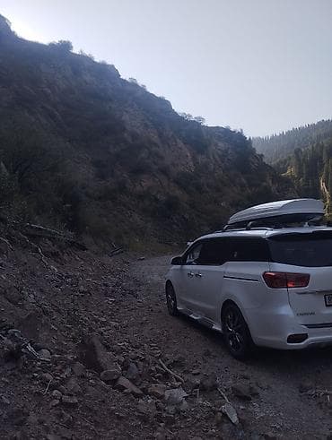 airpods 2 original: Минивэн Kia (салон-премиум, 7–8 мест) — комфортный — 7