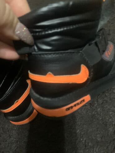 обувь рабочий: Продаю ботинки зимние, в идеальном состоянии, на мальчика, размер 26 — 4