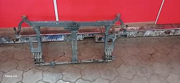 k 5: Решетка радиатора Kia 2013 г., Б/у, Оригинал — 1