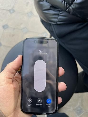 google pixel 4xl: IPhone 15, Б/у, 128 ГБ, Черный, Чехол, 80 % — 4