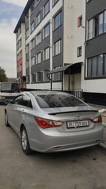 Транспорт: Hyundai Sonata: 2011 г., Автомат, Бензин, Седан — 3