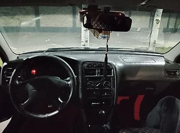 forester 2003: Toyota Avensis: 2000 г., 1.8 л, Механика, Бензин, Седан — 6