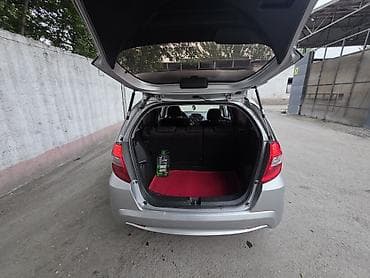 обмен на малолетражку: Honda Jazz: 2011 г., 1.3 л, Вариатор, Бензин, Хэтчбэк — 10