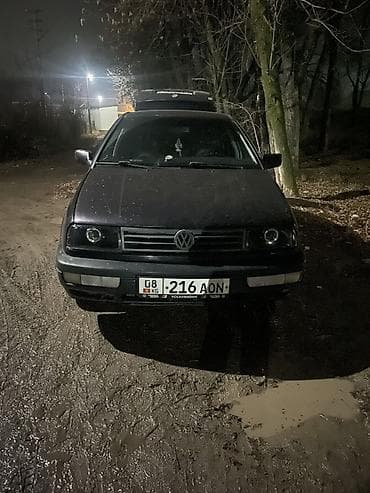 ом: Volkswagen Vento: 1992 г., 1.8 л, Механика, Бензин, Седан — 5
