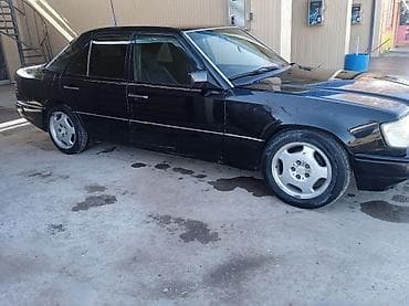 audu a4: Mercedes-Benz W124: 1993 г., 2.2 л, Автомат, Газ, Седан — 2