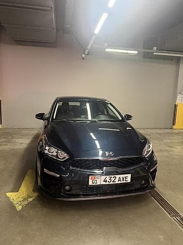 Kia K3: 2018 г., 1.6 л, Автомат, Бензин, Седан at lalafo.kg Kia K3: 2018 г., 1.6 л, Автомат, Бензин, Седан