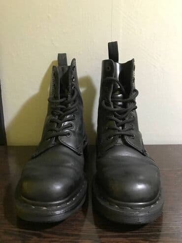 срочно продаю в связи с переездом: Продаю женские ботинки. Кожа натуральная . Деми. Европа, оригинал — 1