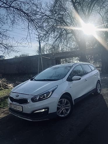 hyundai getz 2: Kia Ceed: 2017 г., 1.6 л, Автомат, Бензин — 2