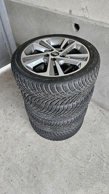 Унаа: Куйма Дисктер R 17 Hyundai, Комплект, тешиктери - 5, Колдонулган — 8
