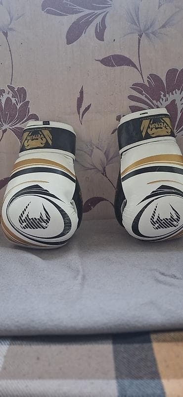 Кол каптар: Боксерские перчатки Venum Elite, бело‑черно‑золотые. - Размер: 12 oz — 2