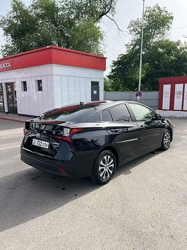 Toyota: Toyota Prius: 2019 г., Гибрид, Хэтчбэк — 4