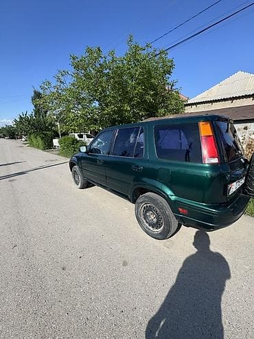 Honda CR-V: 1999 г., 2 л, Механика, Бензин, Универсал