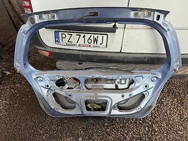 fort focus: Крышка багажника Ford, Оригинал — 1