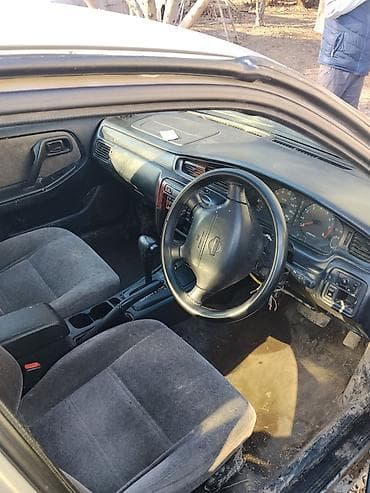 skyline 33: Nissan Bluebird: 2001 г., 1.8 л, Автомат, Бензин, Седан — 8