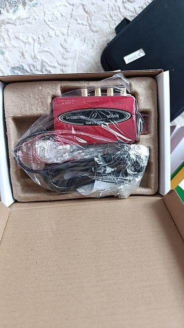 USB-аудиоинтерфейс Behringer U-Control UCA222 - Компактный интерфейс