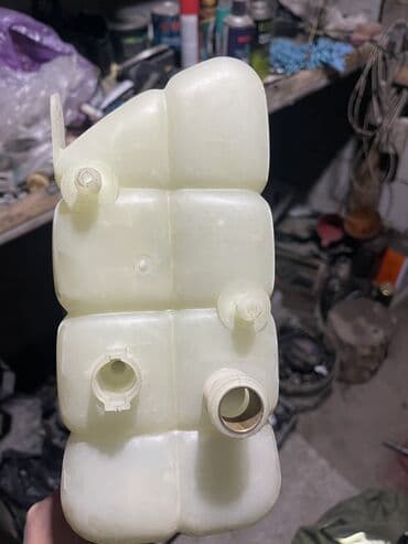 запчасти на хундай портер 2: Бачок Mercedes-Benz — 4