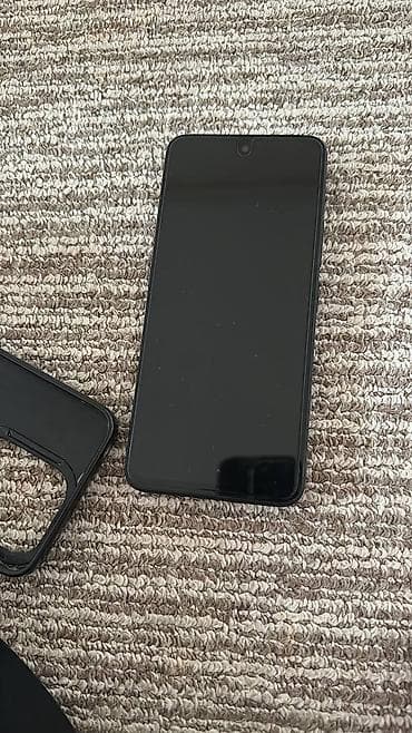 poco g4: Redmi, Redmi 13, Б/у, 256 ГБ, цвет - Черный, 2 SIM — 2