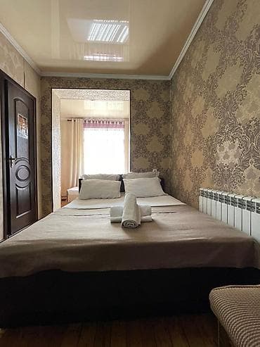 продаю дом квартиру: Посуточно одна комнатный номер. в центре г.Кант . ул Гагарина 46 — 1