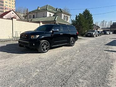 семиместные внедорожники: Toyota Sequoia: 2008 г., 5.7 л, Автомат, Бензин, Внедорожник — 2