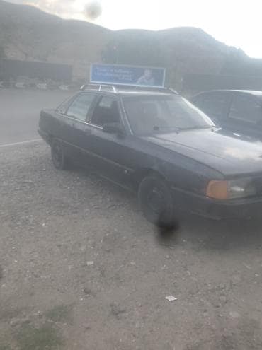 оптом светы: Audi 100: 1988 г., 1.8 л, Механика, Бензин, Седан — 2