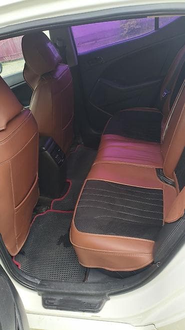 эскорт биш: Kia K5: 2014 г., Седан — 6