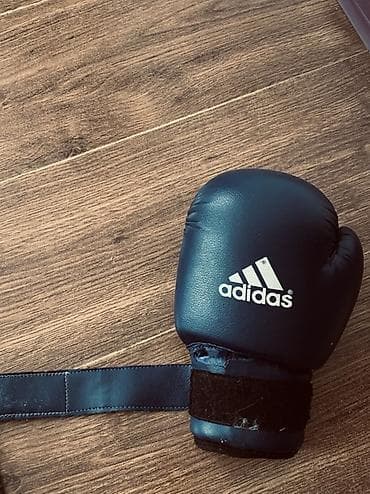 перчатки без пальцев: Боксерские перчатки Adidas, цвет темно‑синий/черный. - Классическая — 6