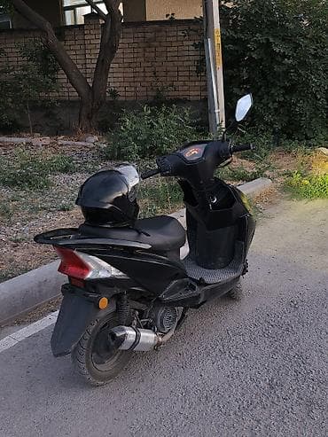 Продаю стильный скутер M8 125cc в чёрном цвете 🖤 Спортивный дизайн — 4