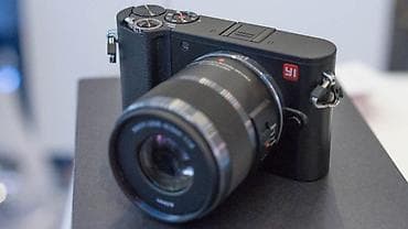 Срочно продаю Беззеркальная камера YI-M1 (система Micro Four Thirds) с