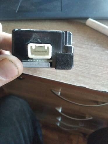 сколько стоят электронные часы: Toyota Camry 45 ЭБУ шин, Тойота Камри 45 электронный блок шин — 1