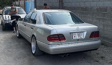 Mercedes-Benz E-Class: 1998 г., 4.3 л, Автомат, Бензин, Седан — 2