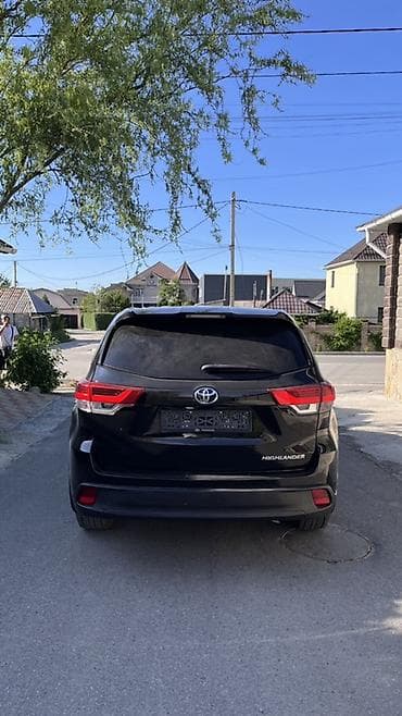 реалии: Toyota Highlander: 2018 г., 3.5 л, Автомат, Бензин, Кроссовер — 4