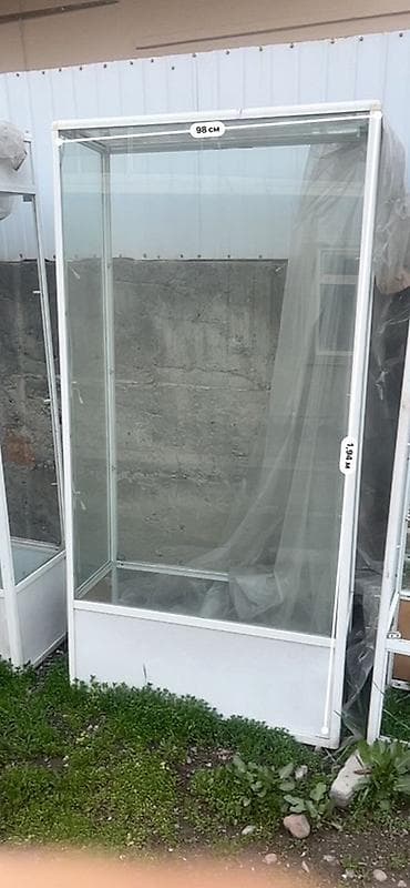 торговые палатки: Витрина Для одежды, С подсветкой, 194 см * 98 см * 45 см, Б/у — 3