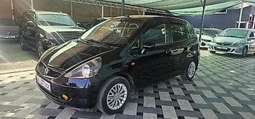Honda Fit: 2004 г., 1.3 л, Автомат, Бензин, Хетчбек — 10