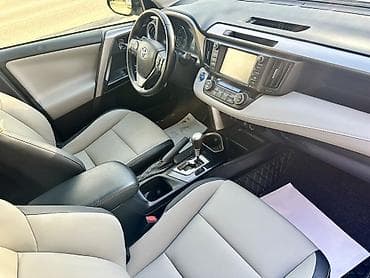 разбор рав 4: Toyota RAV4: 2015 г., 2.5 л, Гибрид — 10
