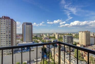 сдается квартира район кара жыгач: 3 комнаты, Душевая кабина, Постельное белье, Кондиционер — 13