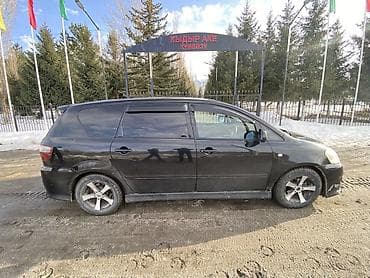 Toyota: Toyota Ipsum: 2004 г., 2.4 л, Автомат, Бензин, Минивэн — 4