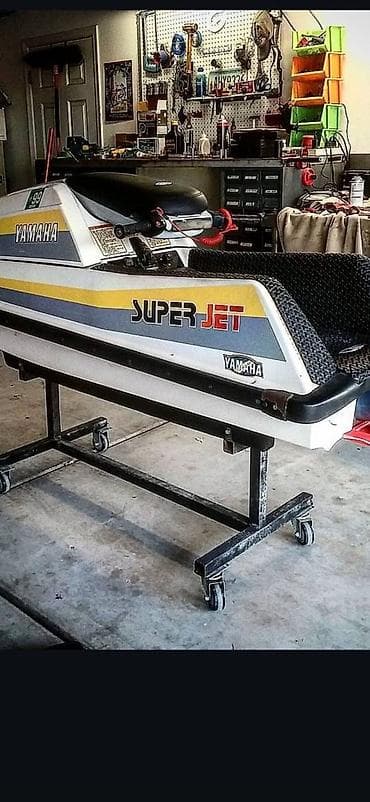 Водный транспорт: Гидроцикл ямаха стоячий super jet 700 в отличьном состоянии. уамаха — 2