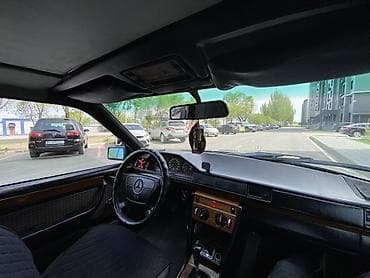 mercedesbenz 211: Mercedes-Benz W124: 1990 г., 2 л, Бензин, Седан — 6