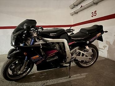 Спортбайк Suzuki, 750 куб. см, Бензин, Взрослый, Б/у at lalafo.kg Спортбайк Suzuki, 750 куб. см, Бензин, Взрослый, Б/у