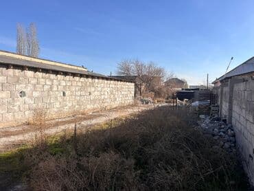 рабочим городок сдаю дом: Помещения под склад, производство 2000 кВ метр, Новопавловка, Алга-4 — 3