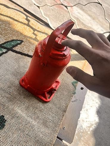 мото понпа: Гидравлический домкрат «бутылочного» типа. - Конструкция — 3